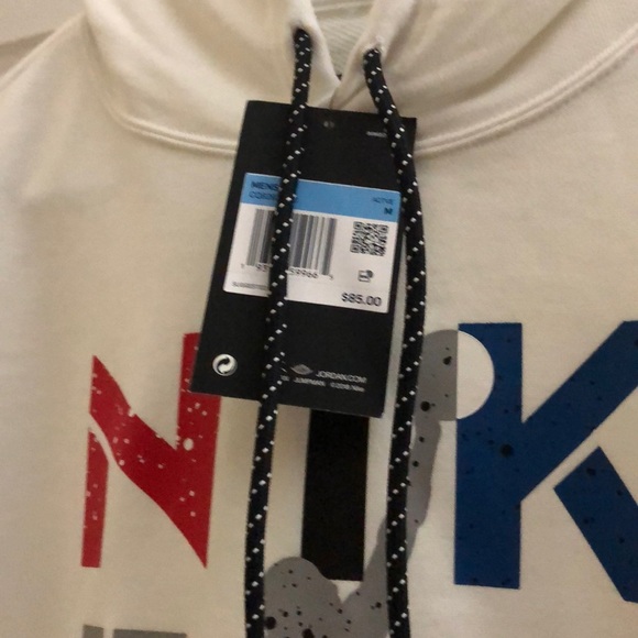 NWT Nike Air Jordan Hoodie in White w/ Jumpman - Picture 4 of 13